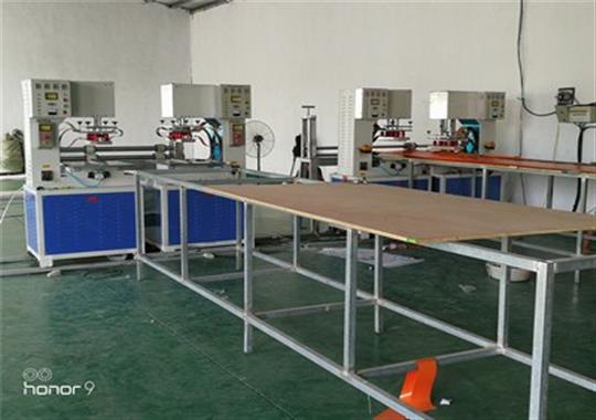 美之電雞糞帶熱合機接受晝夜運行模式考驗